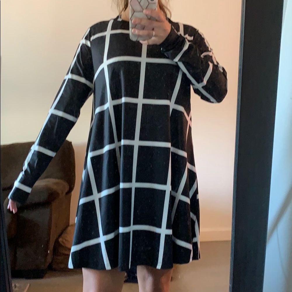 Checkered long sleeve dress